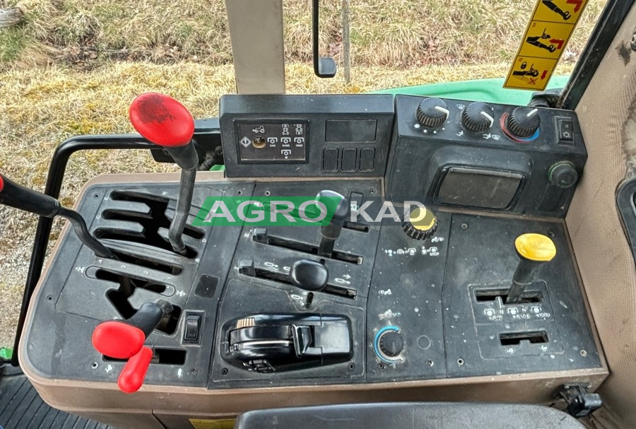 Agrokad Агрокад Трактор John Deere 6400 - фото 8 - Тракторы