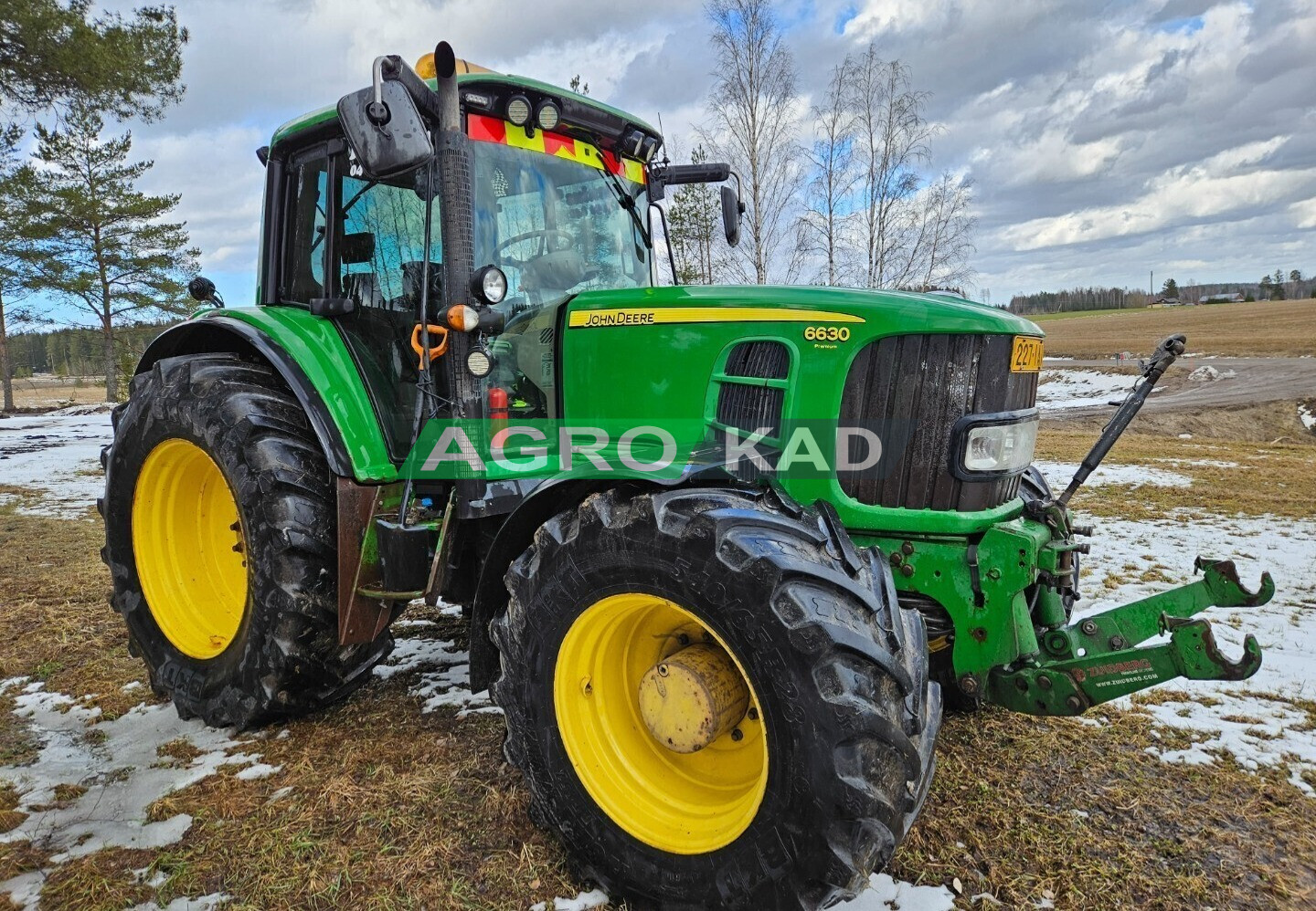 Agrokad Агрокад Трактор John Deere 6630 premium - фото 1 - Трактори