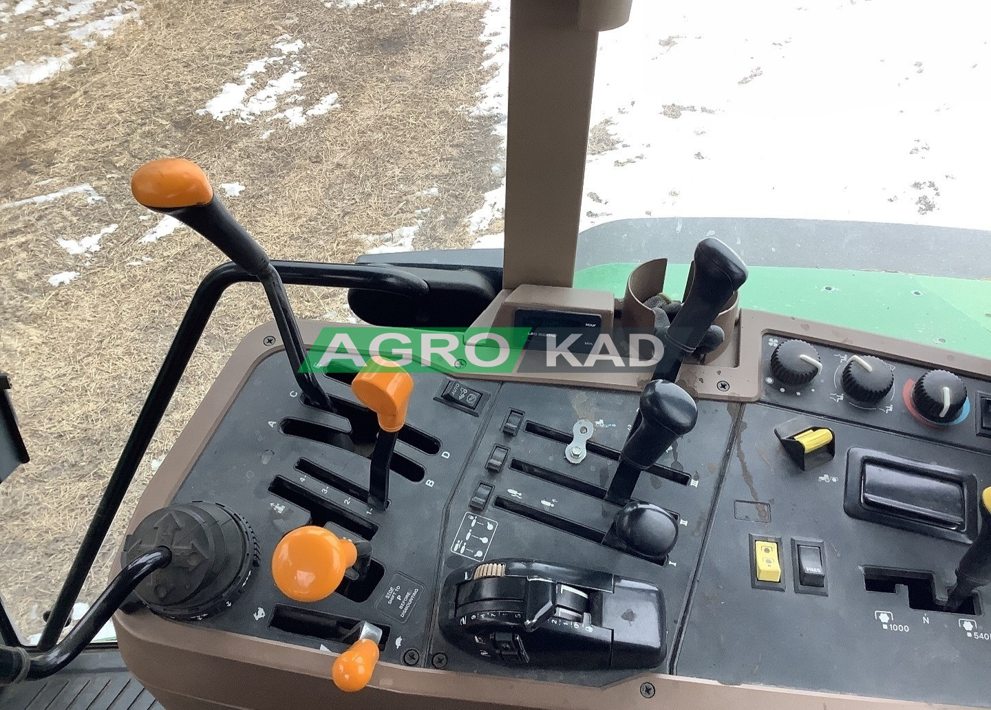 Agrokad Агрокад Трактор John Deere 7710 - фото 3 - Тракторы