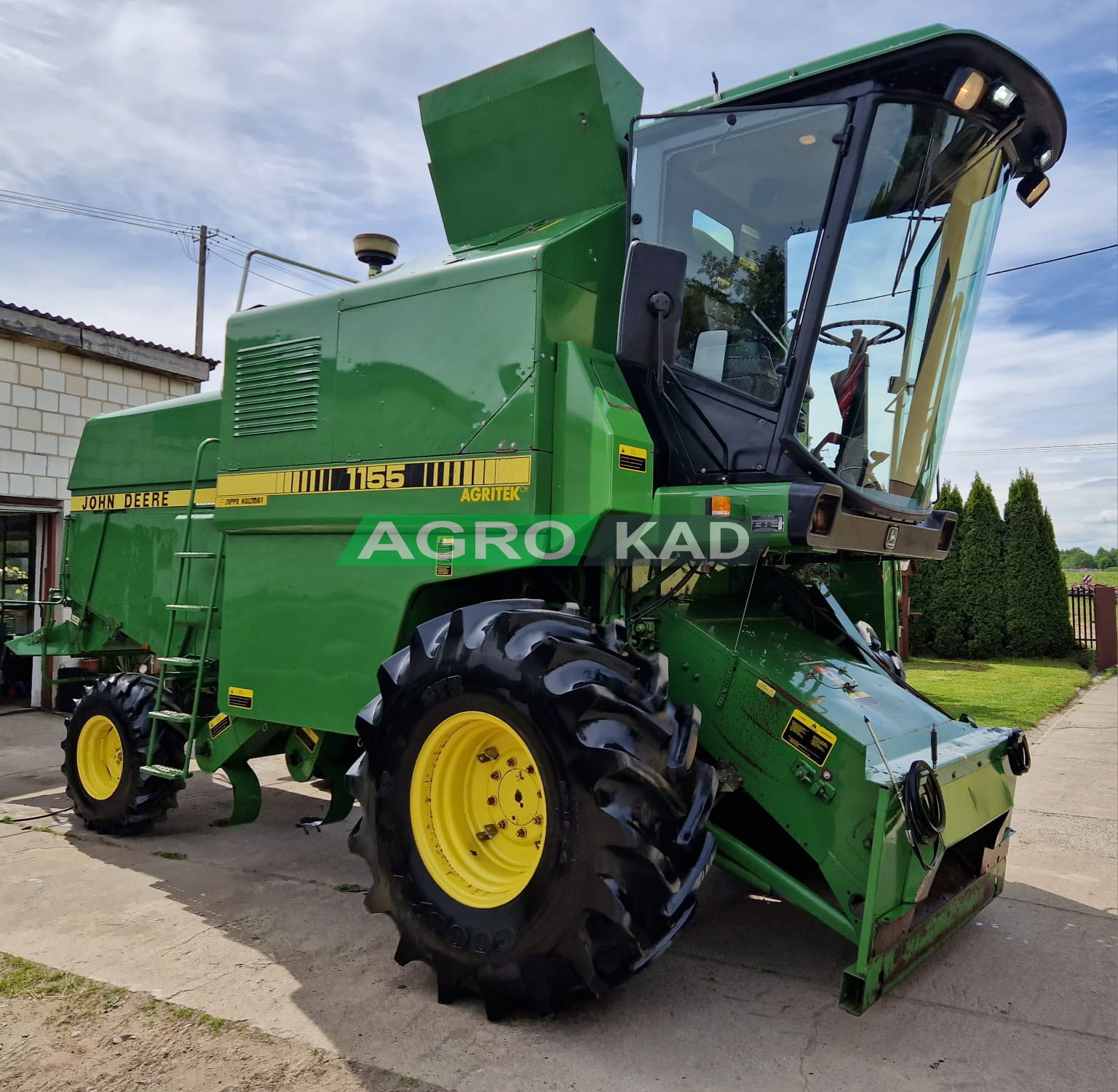 Agrokad Агрокад Комбайн John Deere 1155 - фото 5 - Комбайны