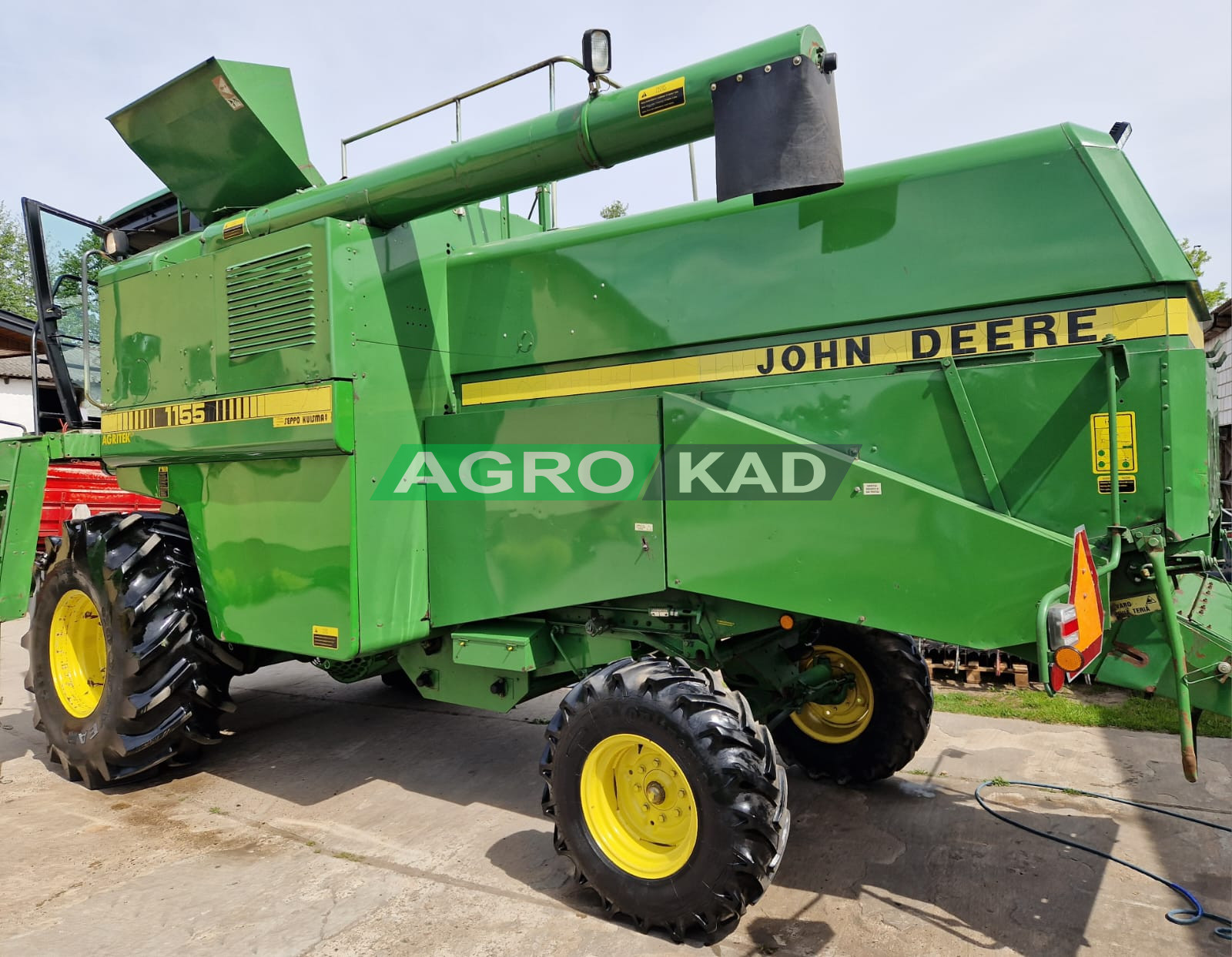 Agrokad Агрокад Комбайн John Deere 1155 - фото 6 - Комбайны