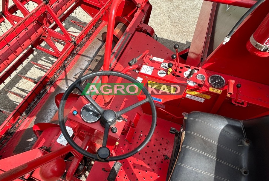 Agrokad Агрокад Комбайн Massey Ferguson 440 - фото 5 - Комбайны