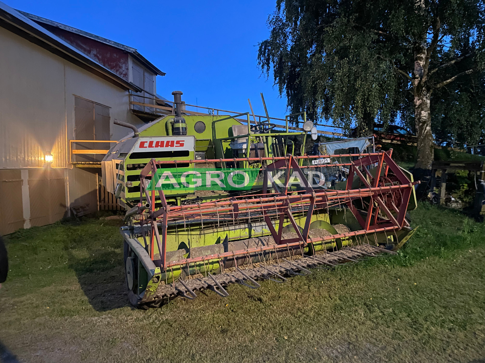 Agrokad Агрокад Комбайн Claas Consul - фото 1 - Комбайни