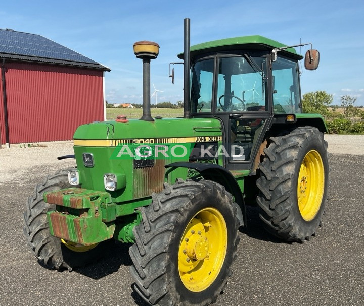 Agrokad Агрокад Трактор John Deere 3040 - фото 1 - Трактори