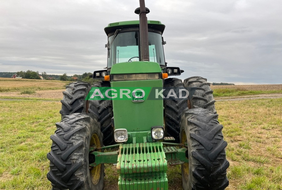 Agrokad Агрокад Трактор John Deere 4450 - фото 3 - Тракторы