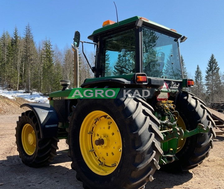 Agrokad Агрокад Трактор John Deere 4240S - фото 8 - Тракторы