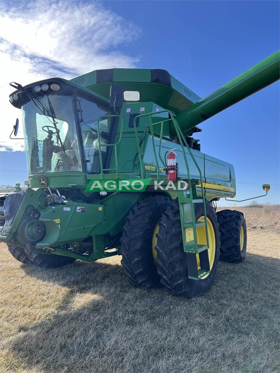 https://agrokad.devseonet.com/storage/2231/conversions/Combines-John-Deere-9870-STS-44583339-watermark.jpg