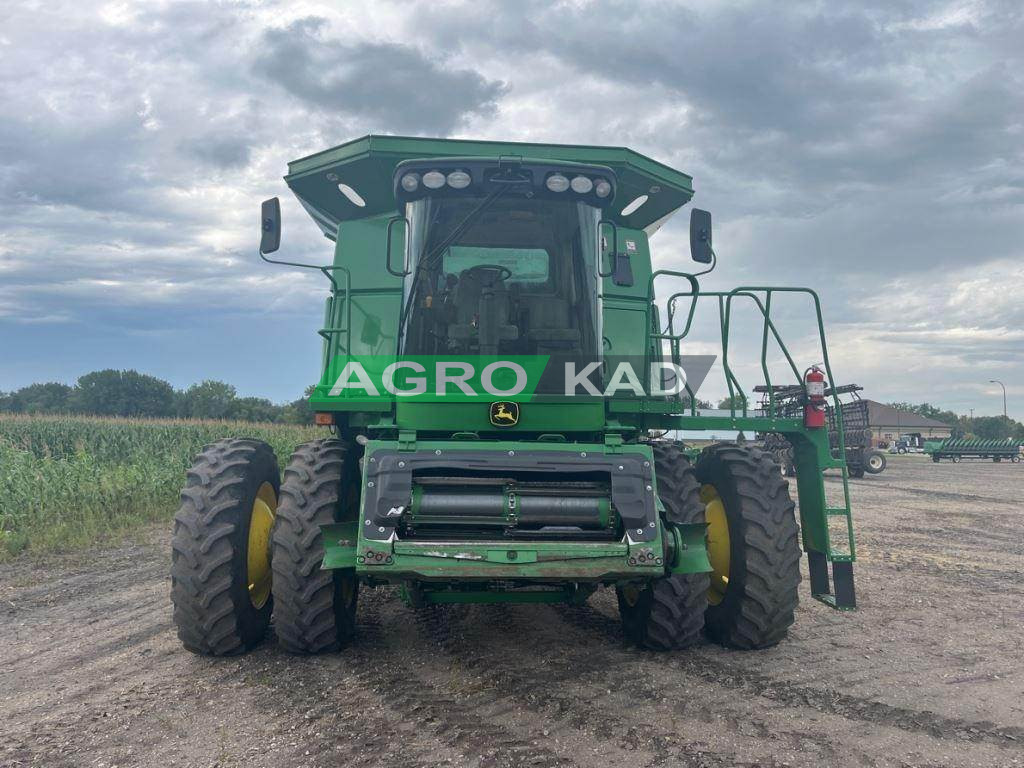 https://agrokad.devseonet.com/storage/2237/conversions/Combines-John-Deere-9770-STS-50139745-watermark.jpg