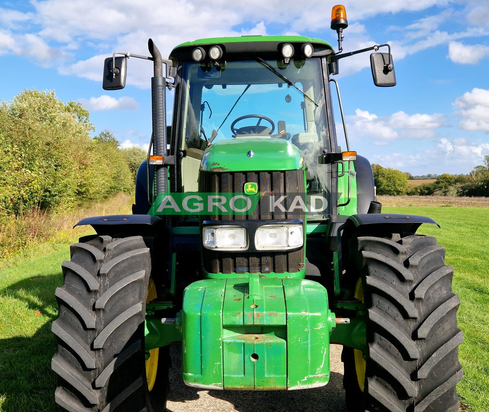 Agrokad Агрокад Трактор John Deere 6920S - фото 2 - Трактори