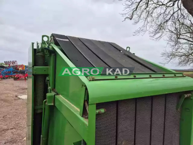 Agrokad Агрокад Рулонний прес JOHN DEERE 550 - фото 2 - Прес-підбирачі