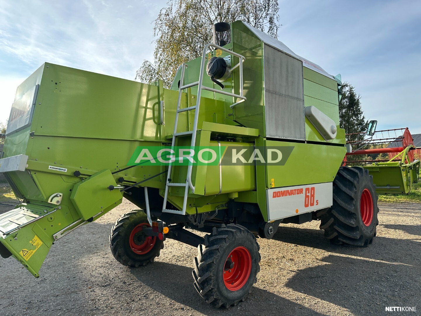 Agrokad Агрокад Комбайн Claas Dominator 68 - фото 4 - Комбайни