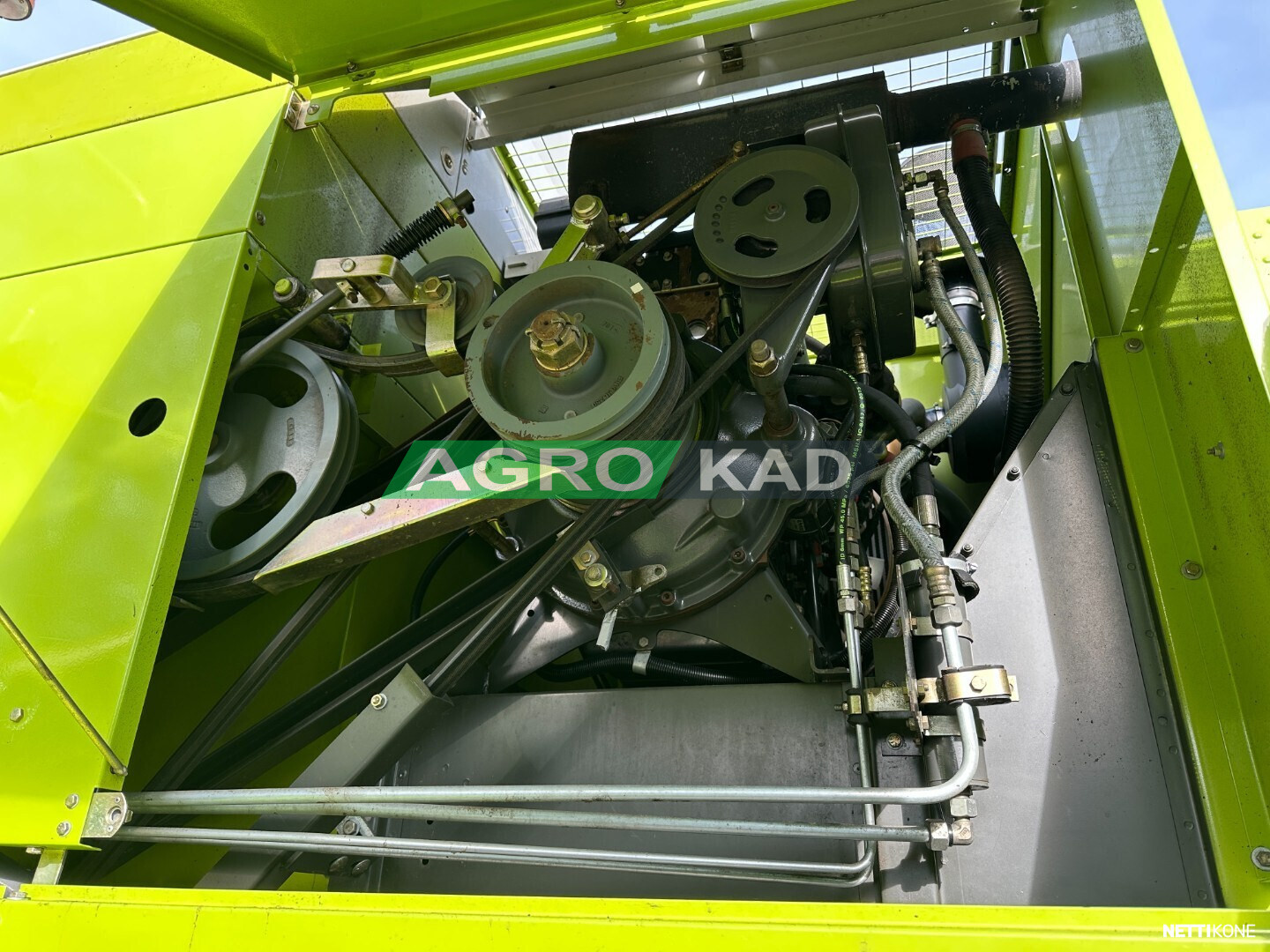 Agrokad Агрокад Комбайн Claas Dominator 68 - фото 5 - Комбайни