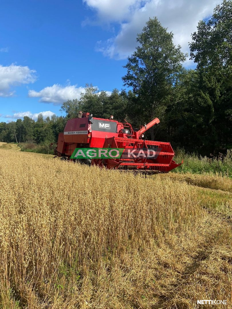 Agrokad Агрокад Комбайн Massey Ferguson 440 - фото 2 - Комбайни