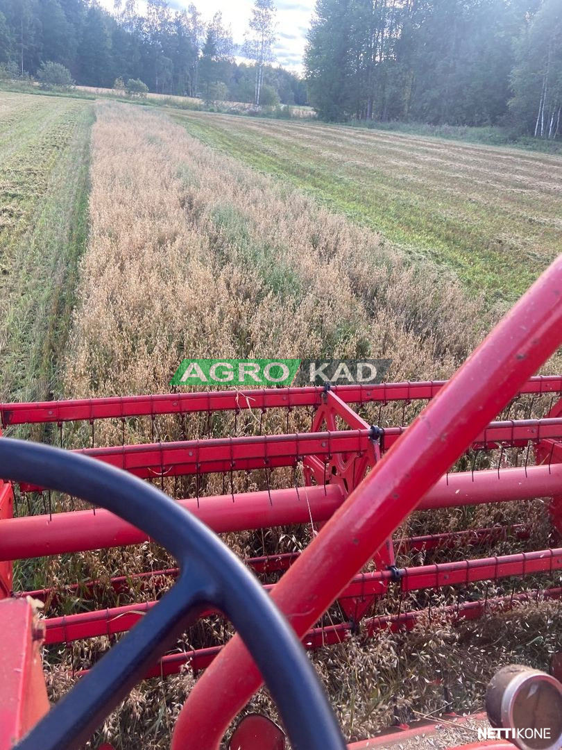 Agrokad Агрокад Комбайн Massey Ferguson 440 - фото 3 - Комбайни