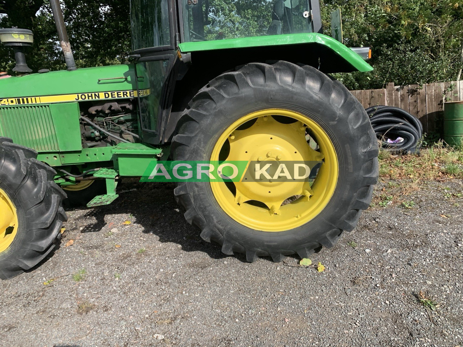 Agrokad Агрокад Трактор John Deere 2140 - фото 2 - Тракторы