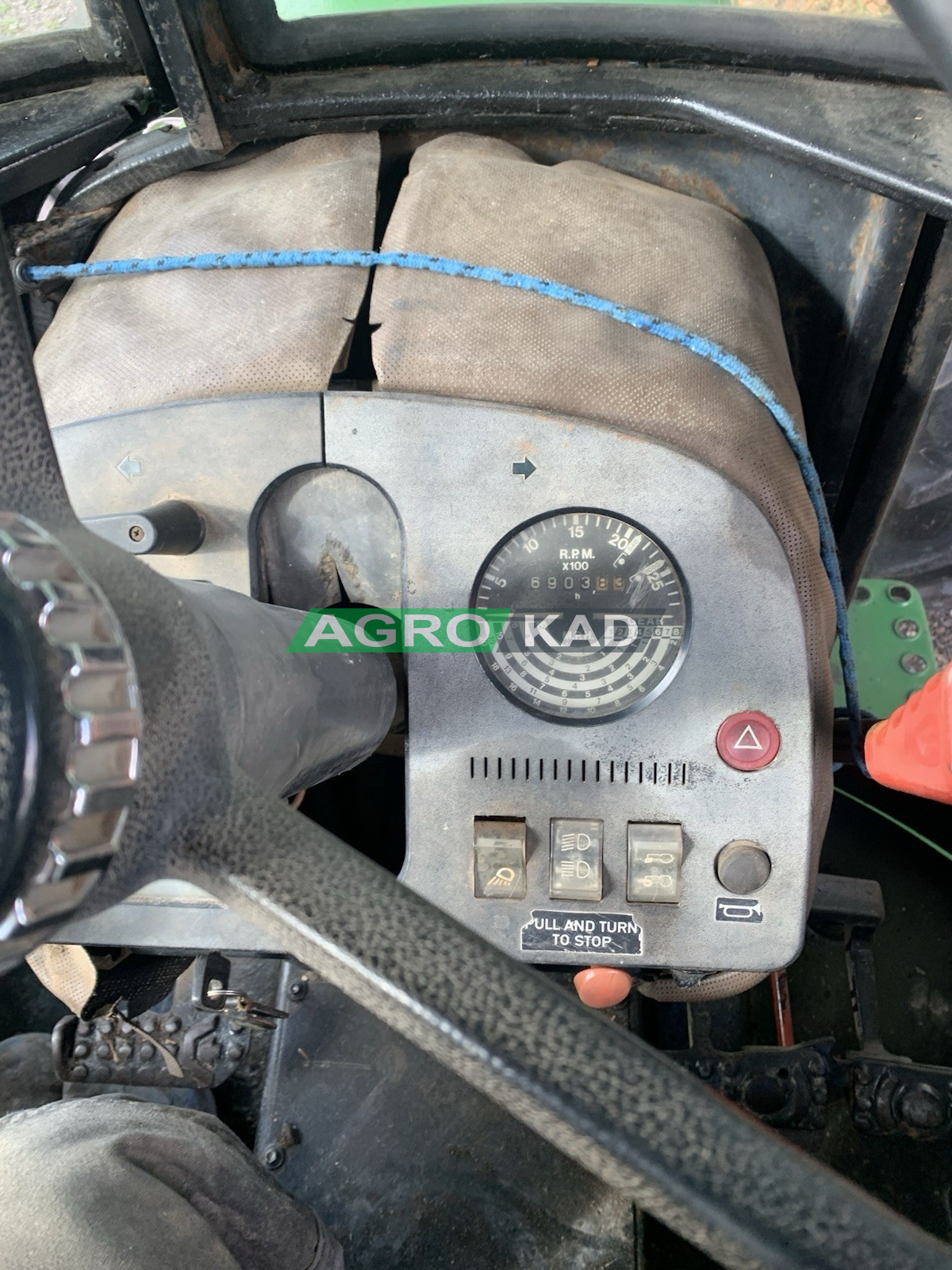 Agrokad Агрокад Трактор John Deere 2140 - фото 5 - Тракторы