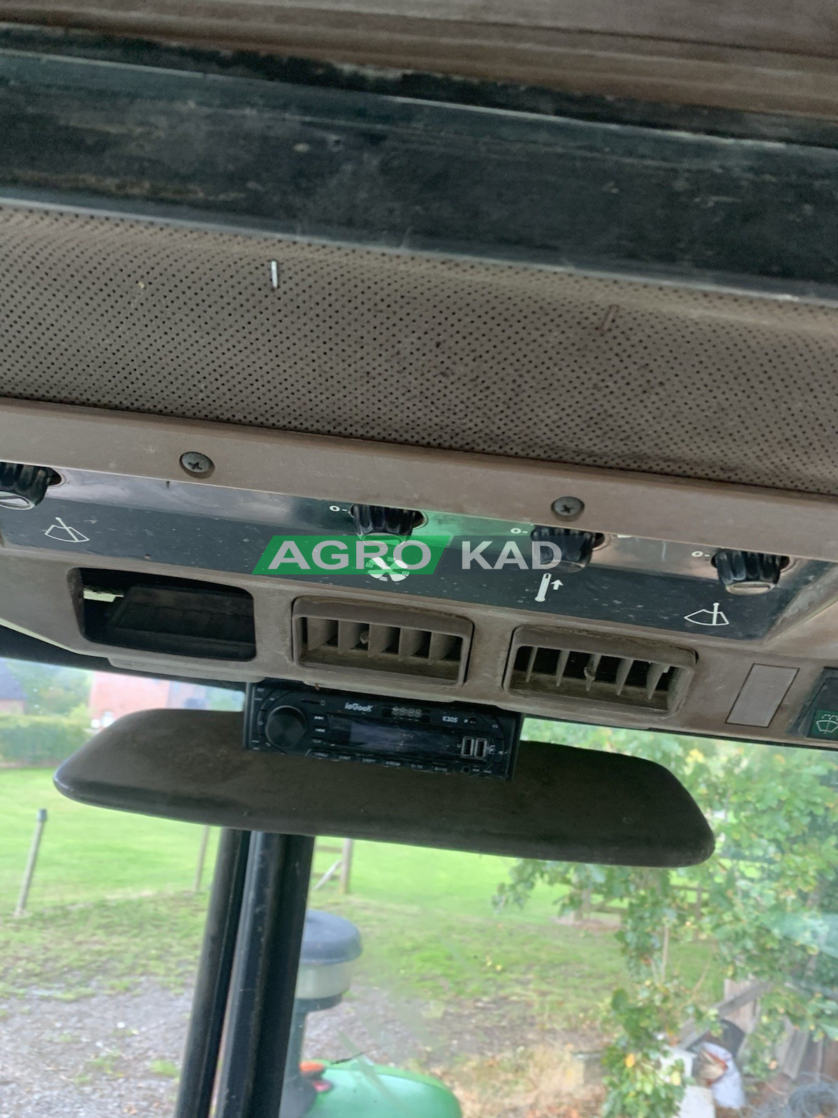 Agrokad Агрокад Трактор John Deere 2140 - фото 6 - Тракторы